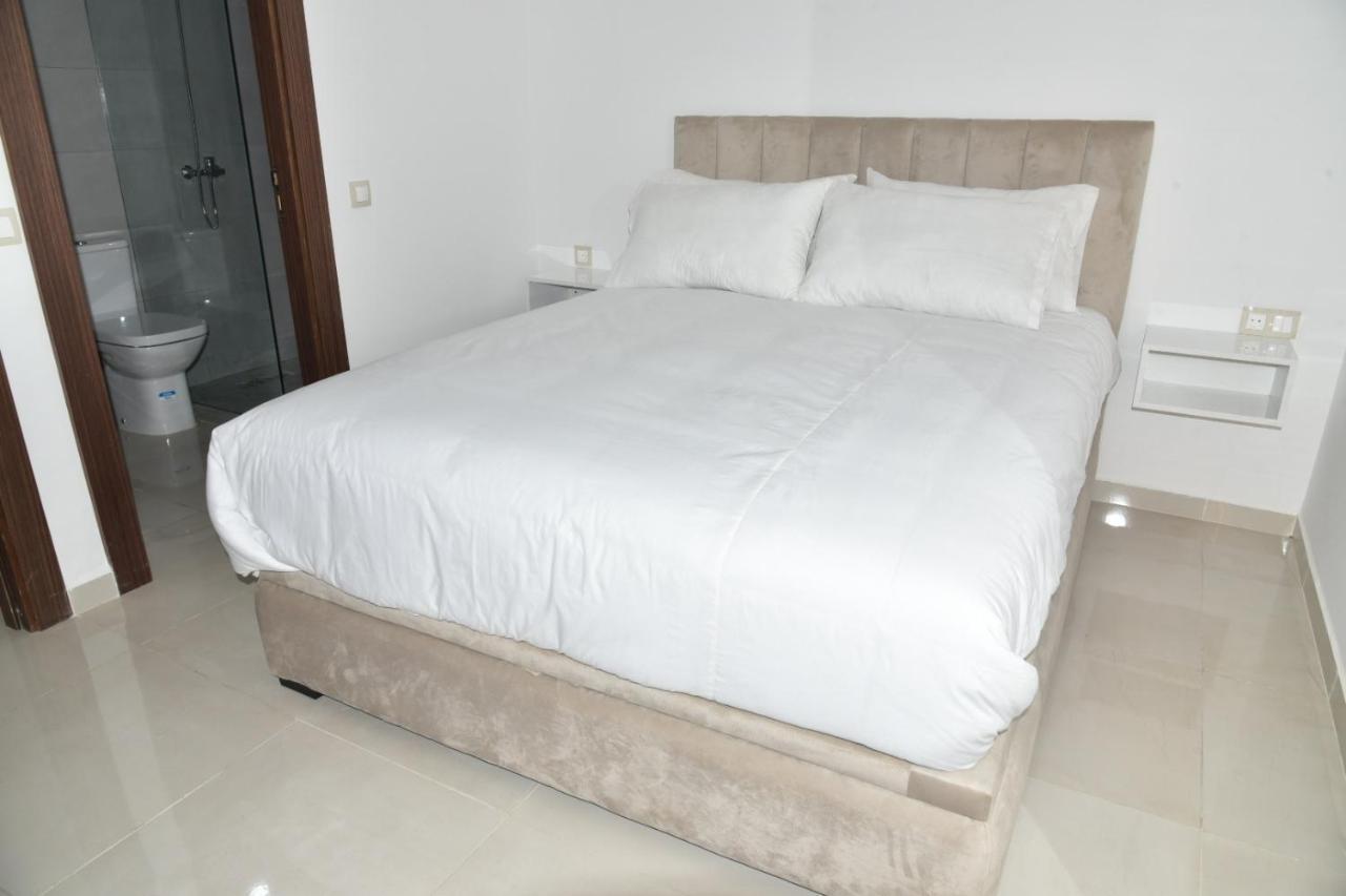 Lovely Apartment With Pool & Gym Κενίτρα Εξωτερικό φωτογραφία