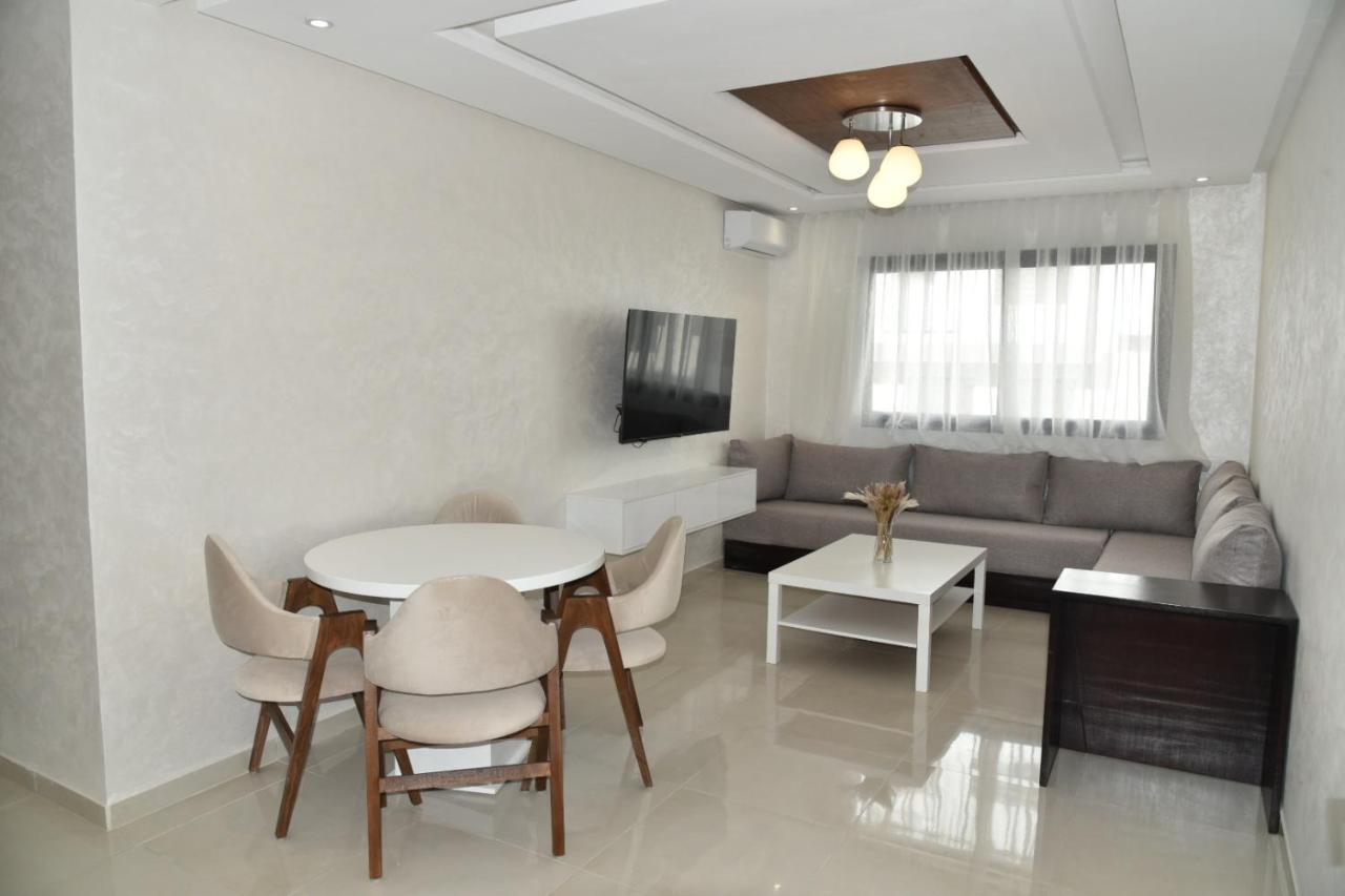 Lovely Apartment With Pool & Gym Κενίτρα Εξωτερικό φωτογραφία