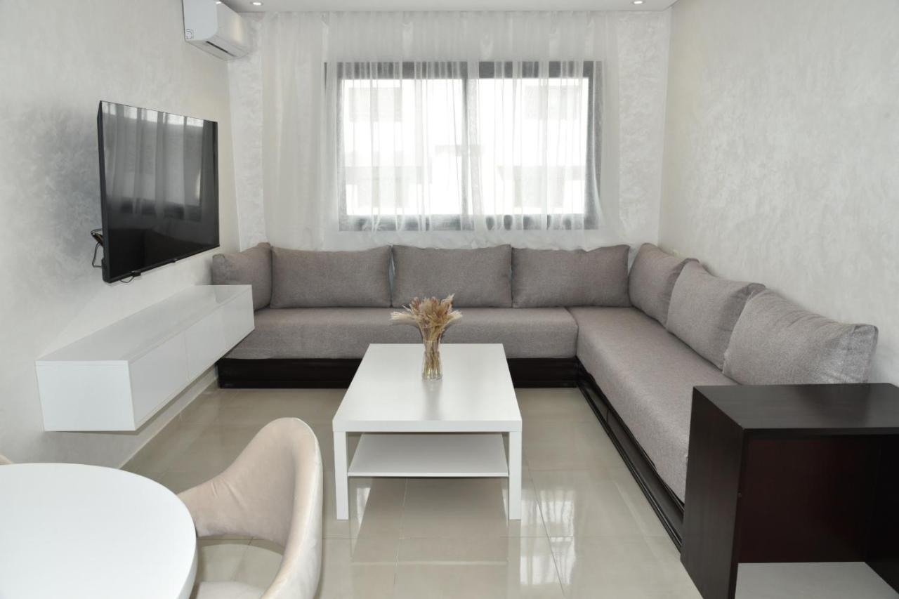 Lovely Apartment With Pool & Gym Κενίτρα Εξωτερικό φωτογραφία